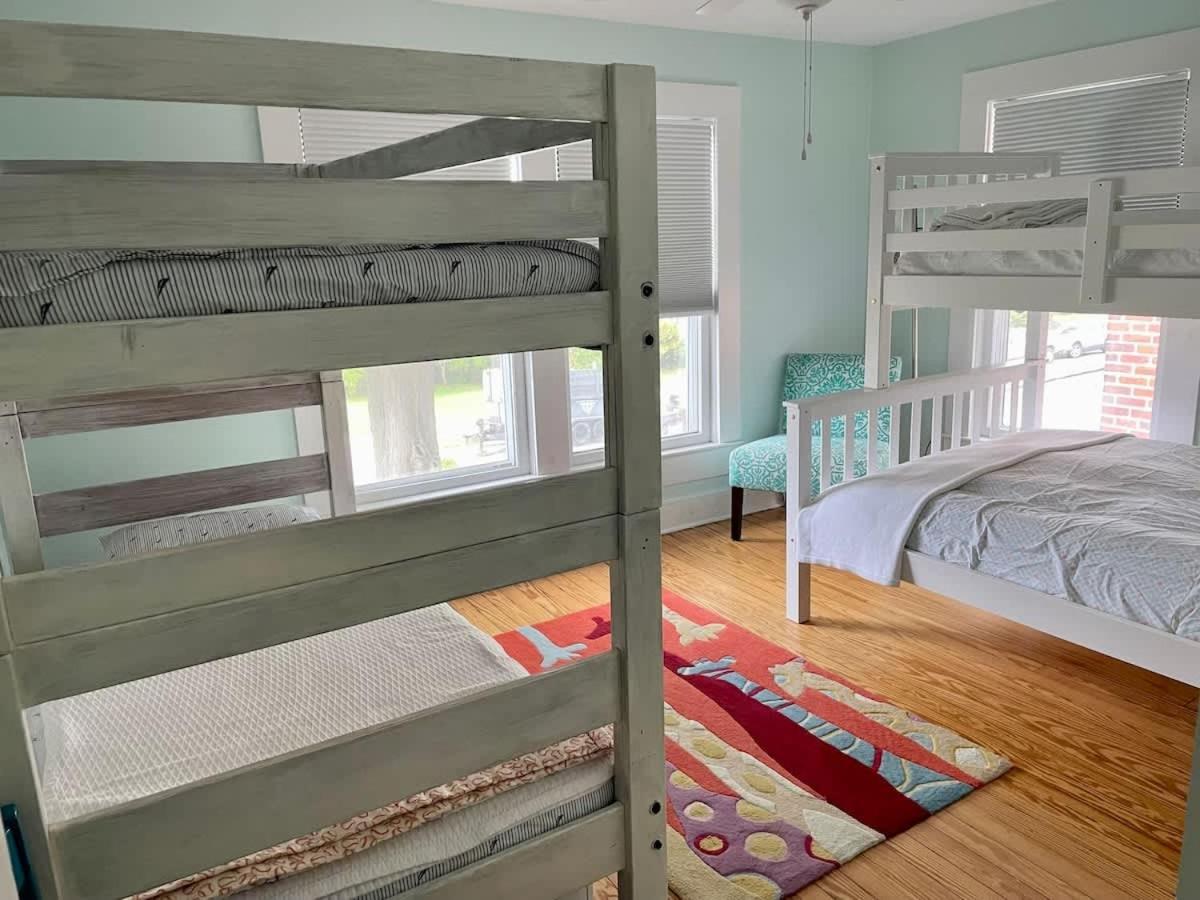 Key Lime Cottage Steps From Cape Charles Beach Екстер'єр фото